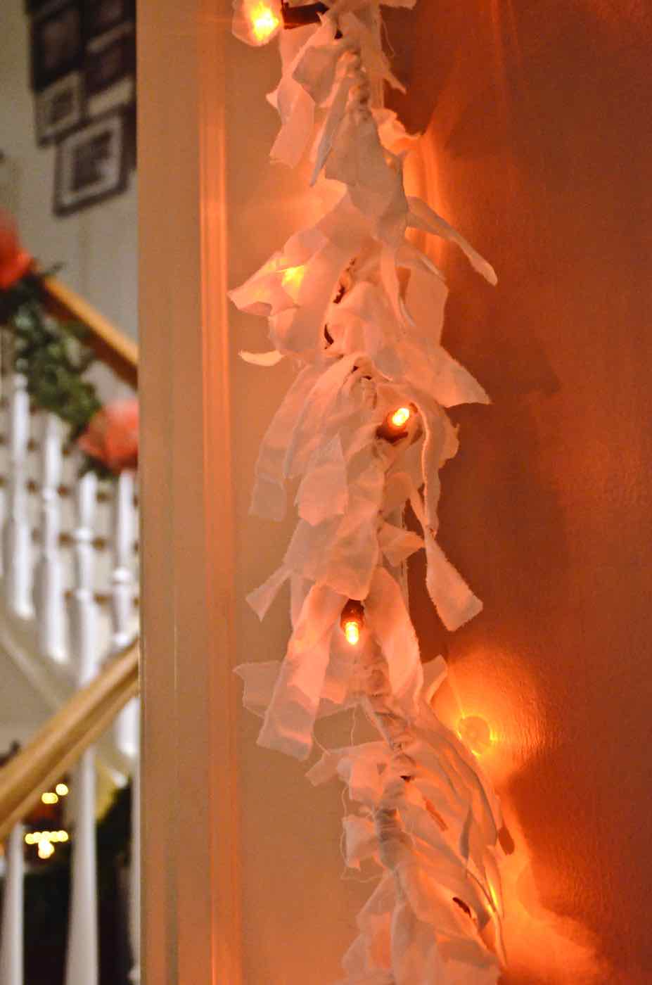 Turn an old sheet into this fun repurposed Christmas garland.