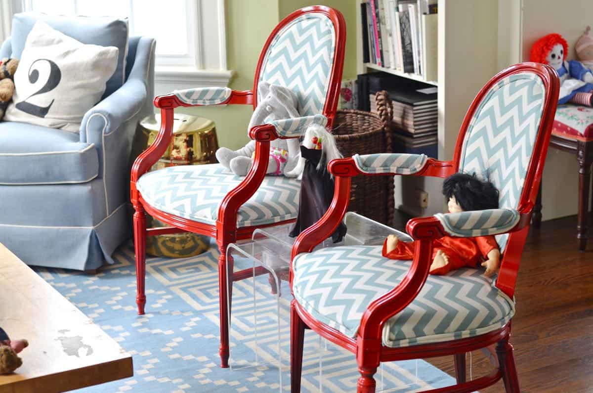 how to reupholster old armchairs with colorful new fabric.