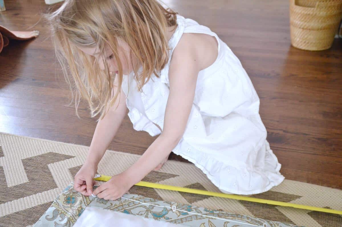 Simple steps to sewing my own fabric roman shades.