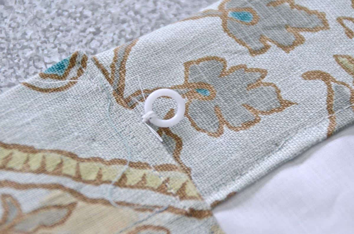 Simple steps to sewing my own fabric roman shades.