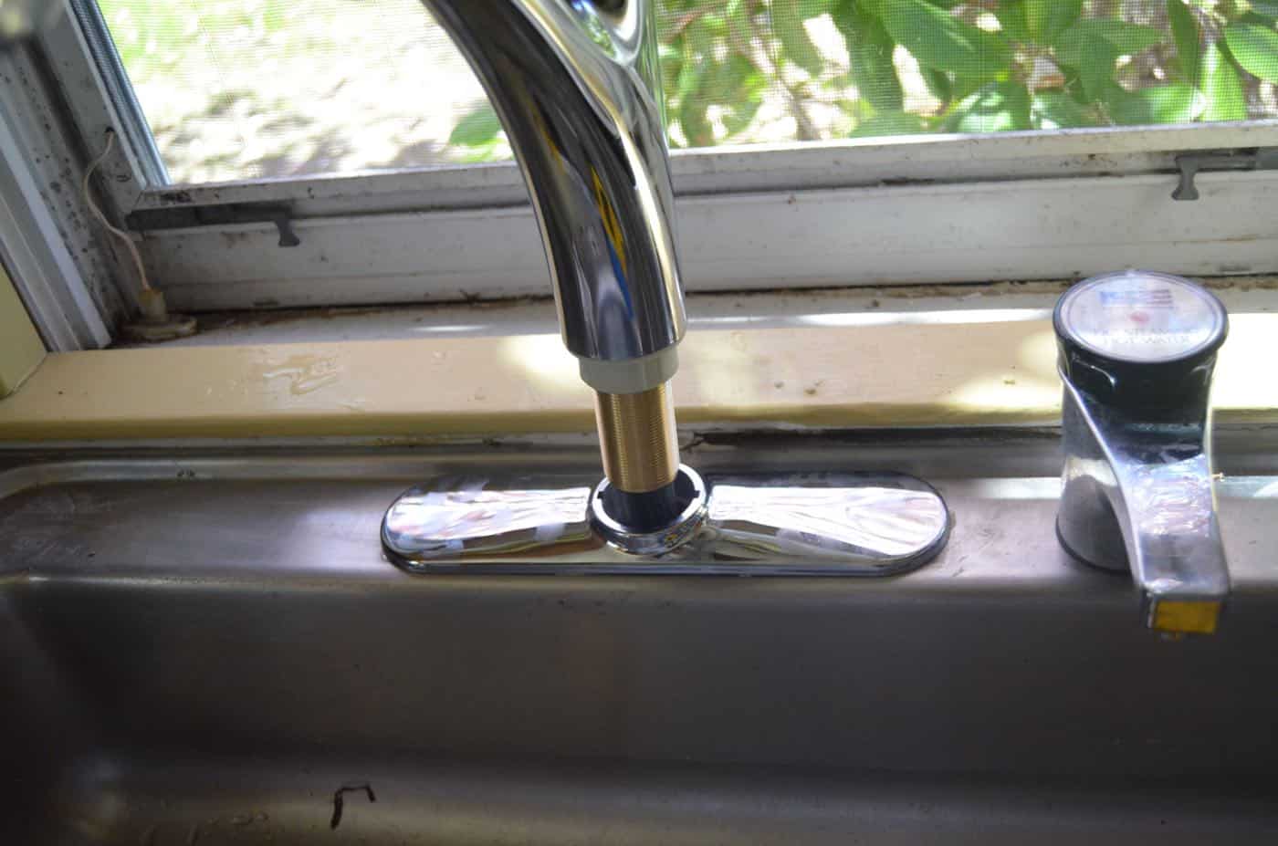 how to replace a faucet... it's not that hard!