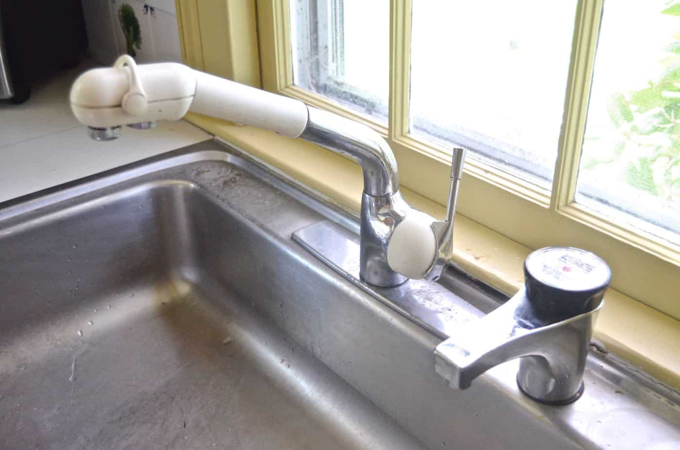 how to replace a faucet... it's not that hard!