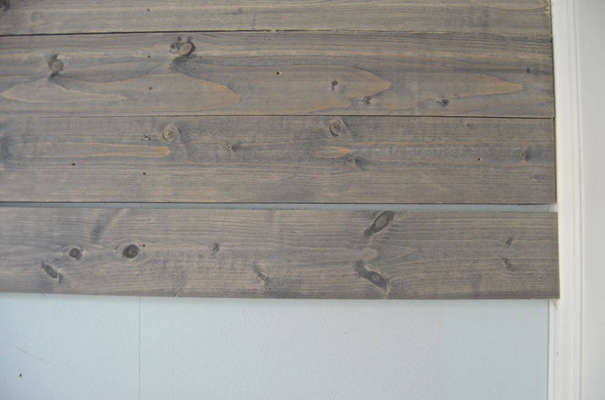 How to make basic pin look like a weathered and chic reclaimed wood plank wall.