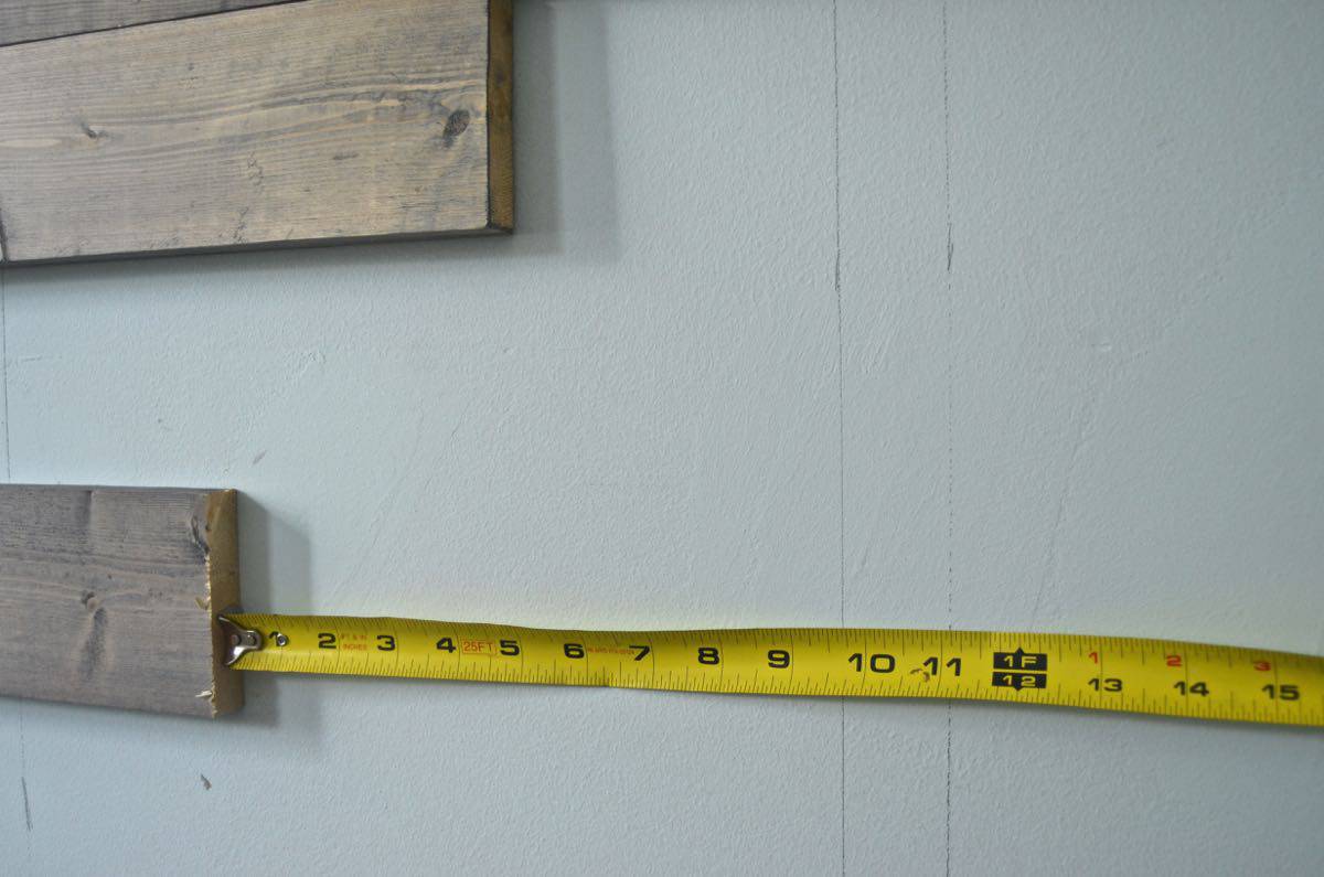 How to make basic pin look like a weathered and chic reclaimed wood plank wall.