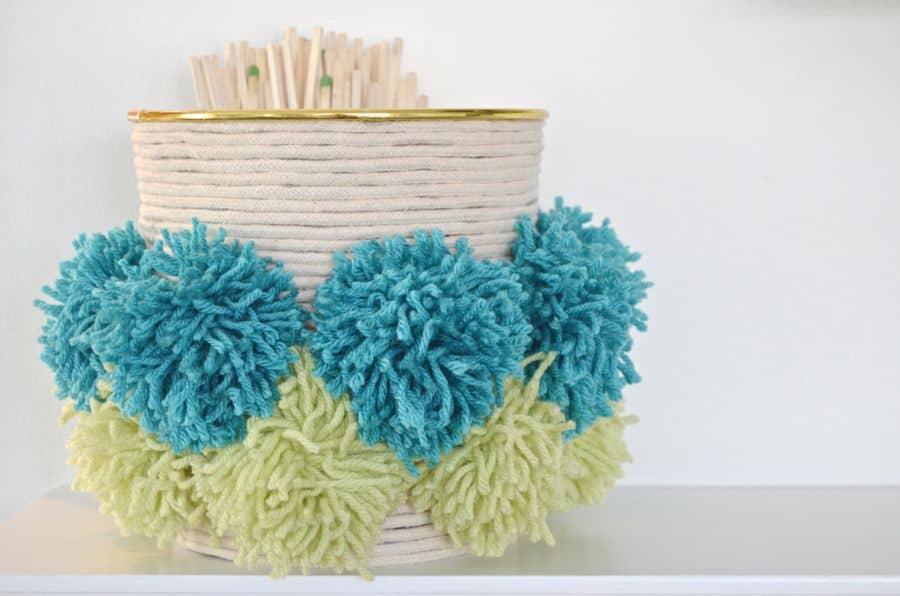 pom pom container storage