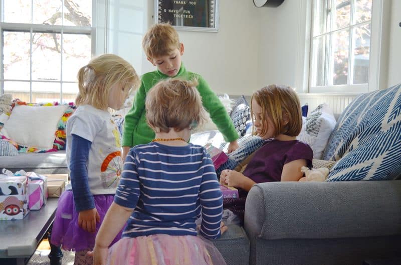 Fun arts and crafts birthday party with colorful decorations.