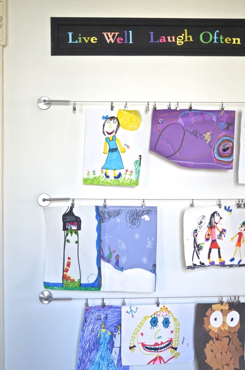 http://www.ehow.com/how_12343219_easytomake-home-gallery-display-kids-art.html