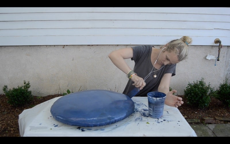 How to makeover patio cushions by painting them with regular ol’ latex paint.