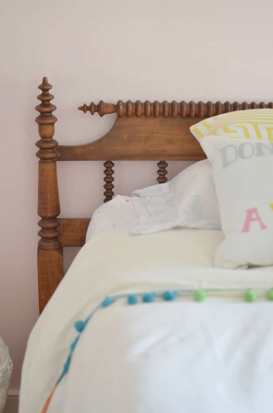 How to use vintage furniture in a kids room.