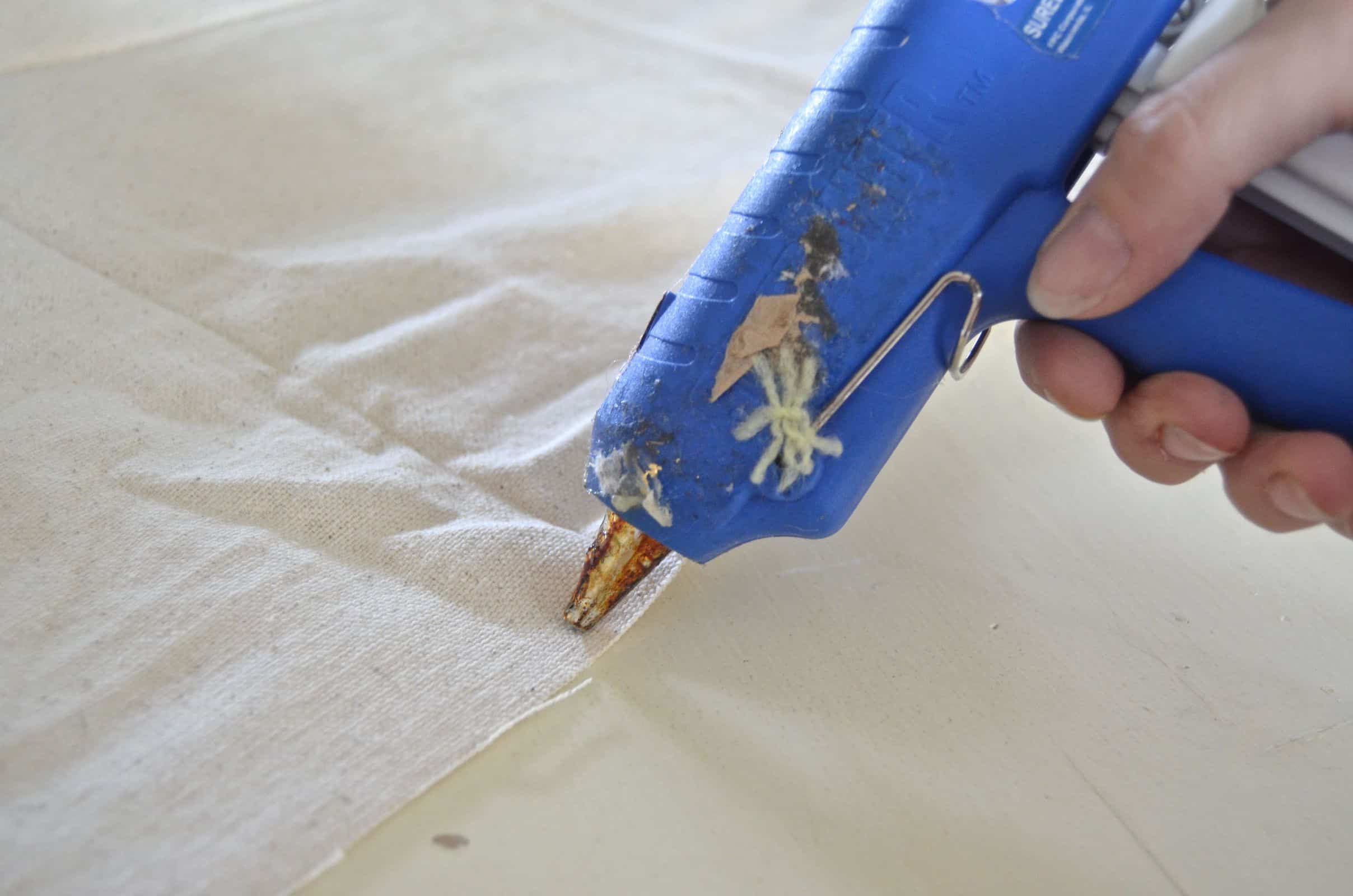 diy no sew colorful felt table runner