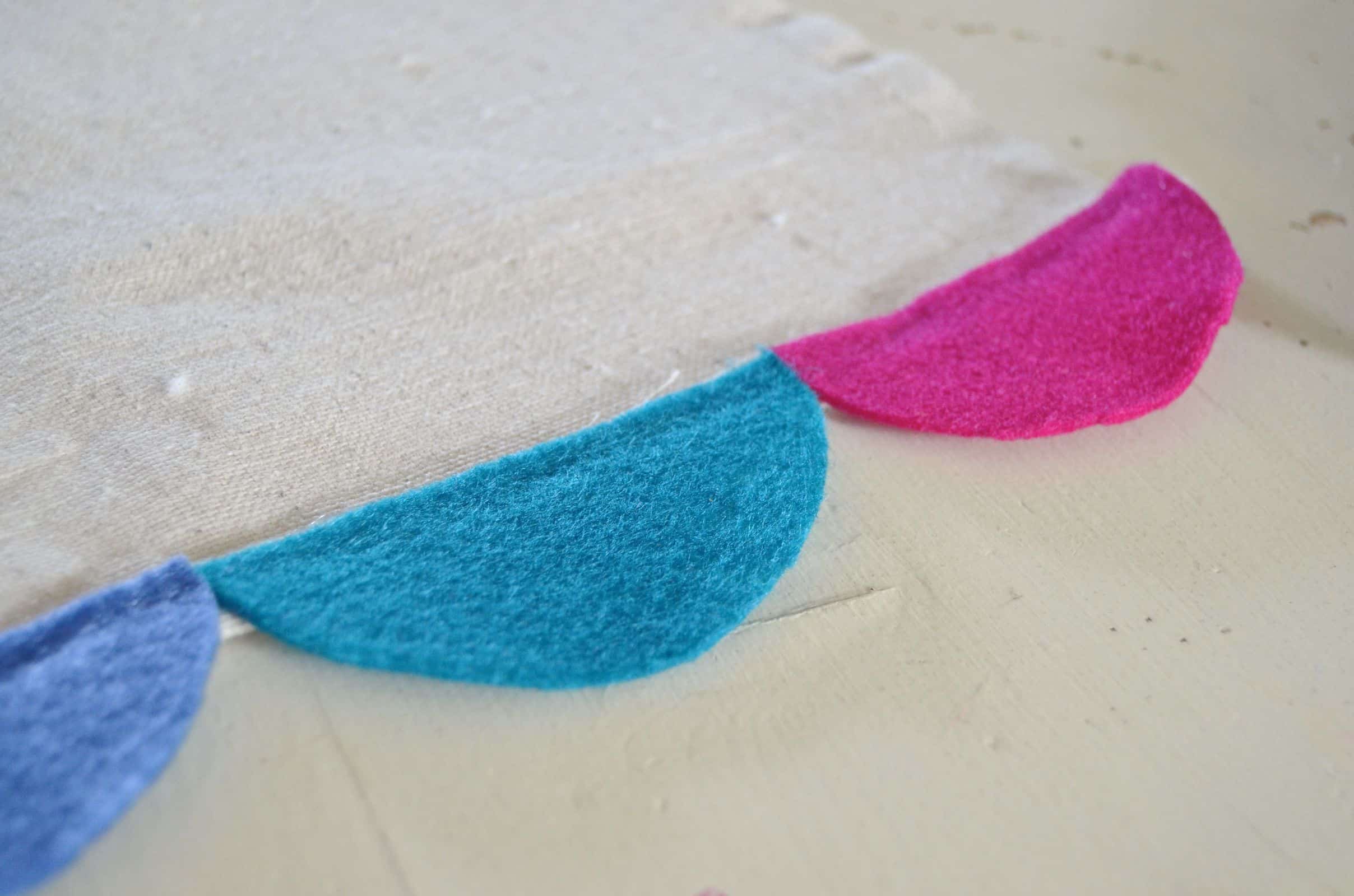 diy no sew colorful felt table runner