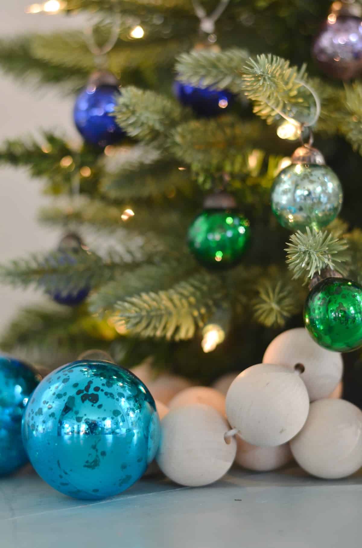 I took one basic Christmas tree and styled it three different ways!