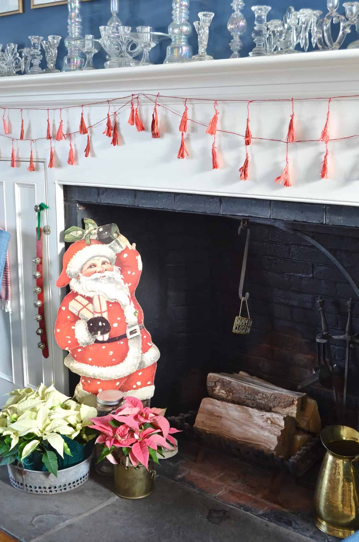 red and green christmas table for our eclectic blue and white dining room