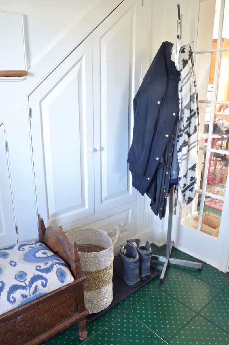 How a family of seven organizes their mudroom.