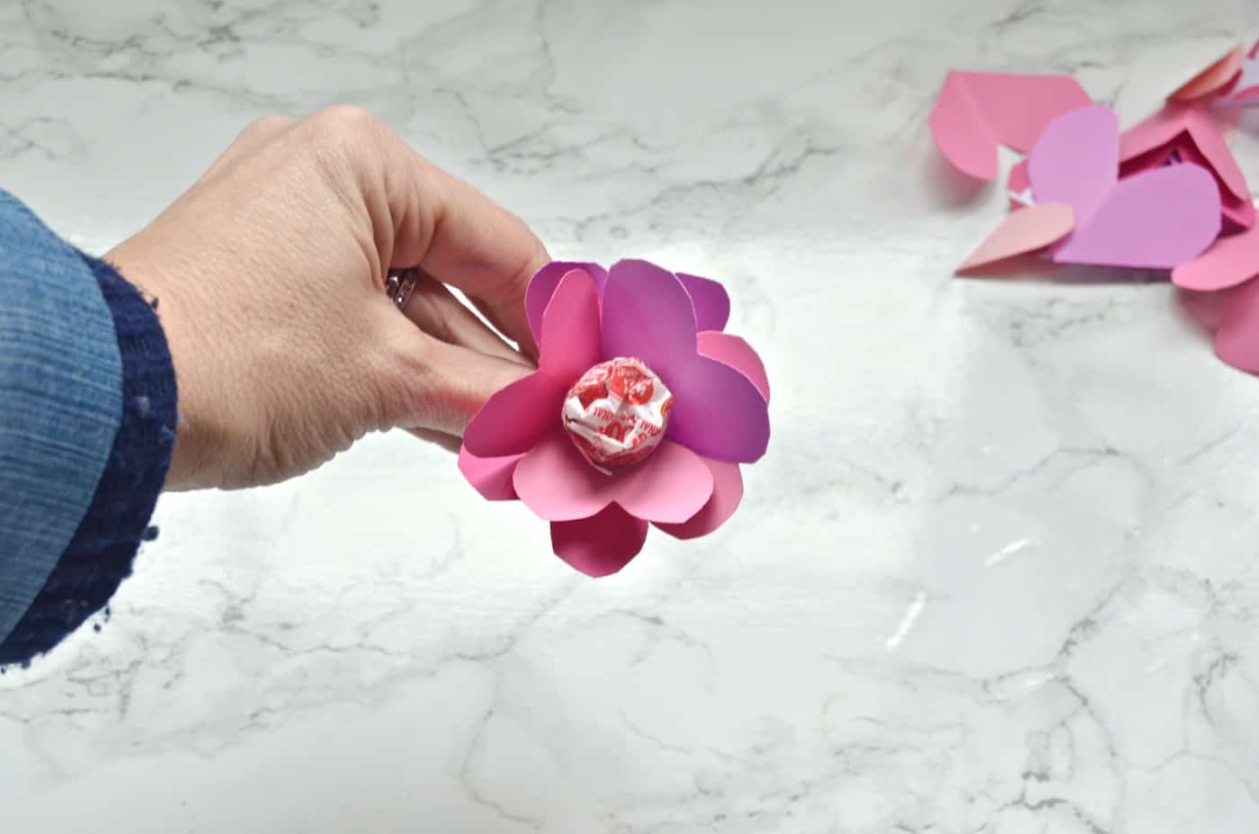 Simple and fast valentine's day crafts for under $1.