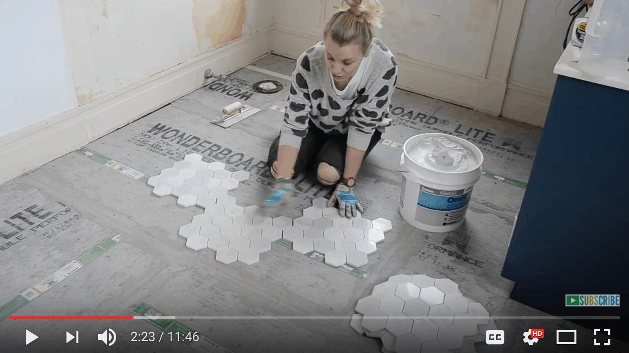 How to tile a bathroom floor... step by step guide!