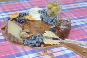 Easy Personalized Cheese Board