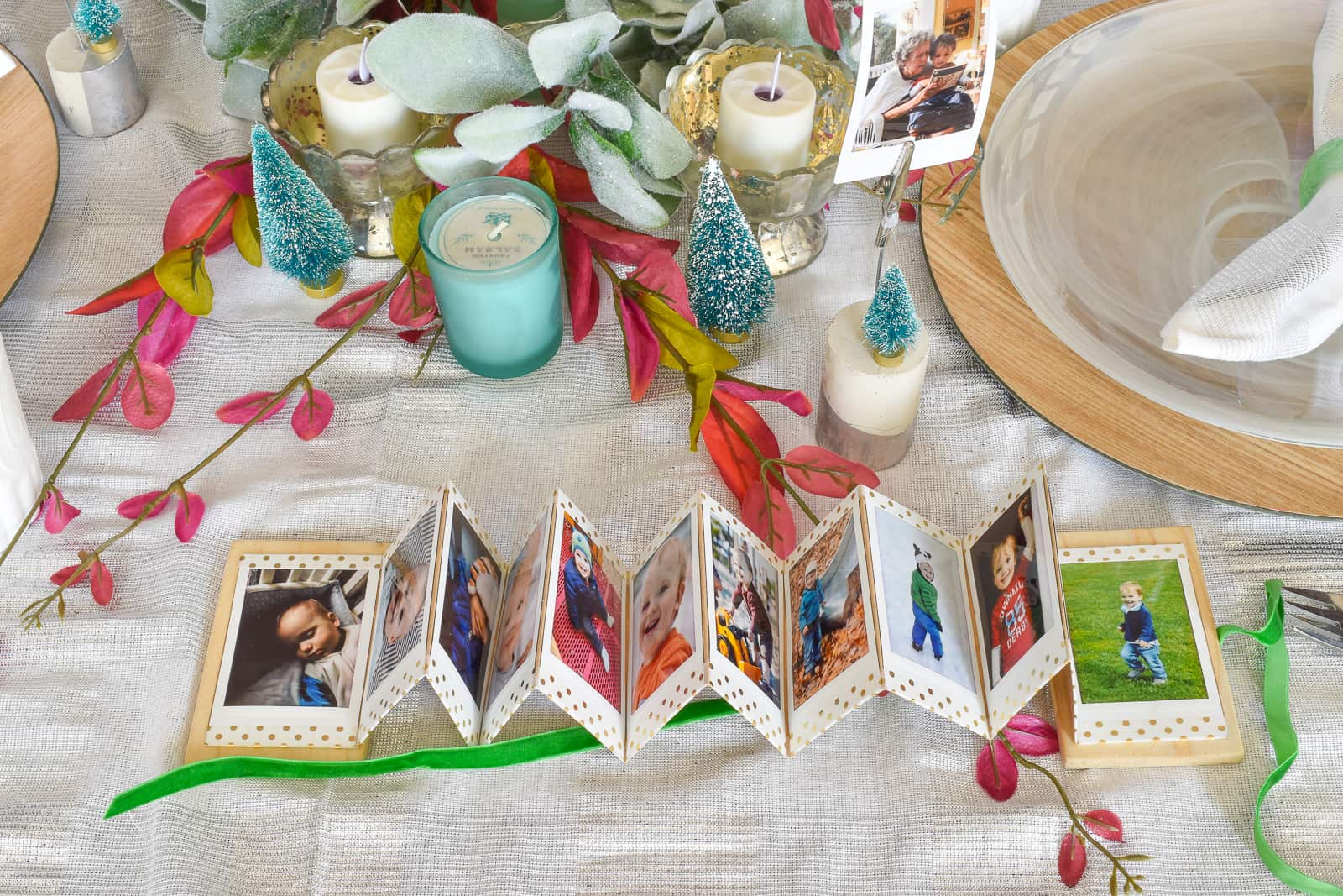 accordion photo display