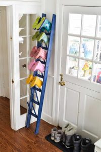 boot rack for vertical DIY storage
