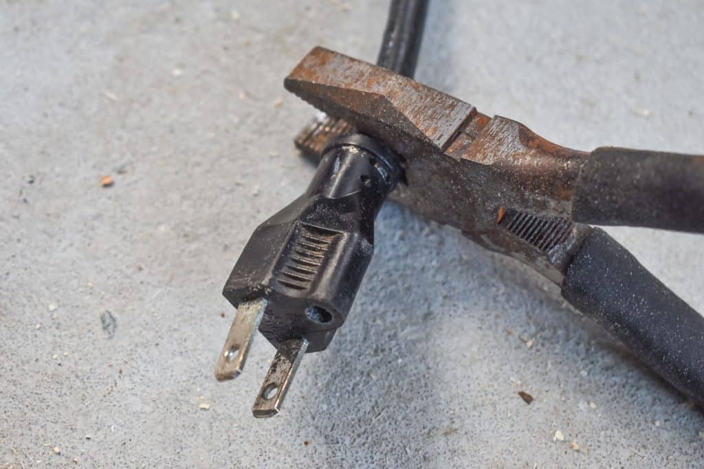 How To Replace a Plug At Charlotte's House