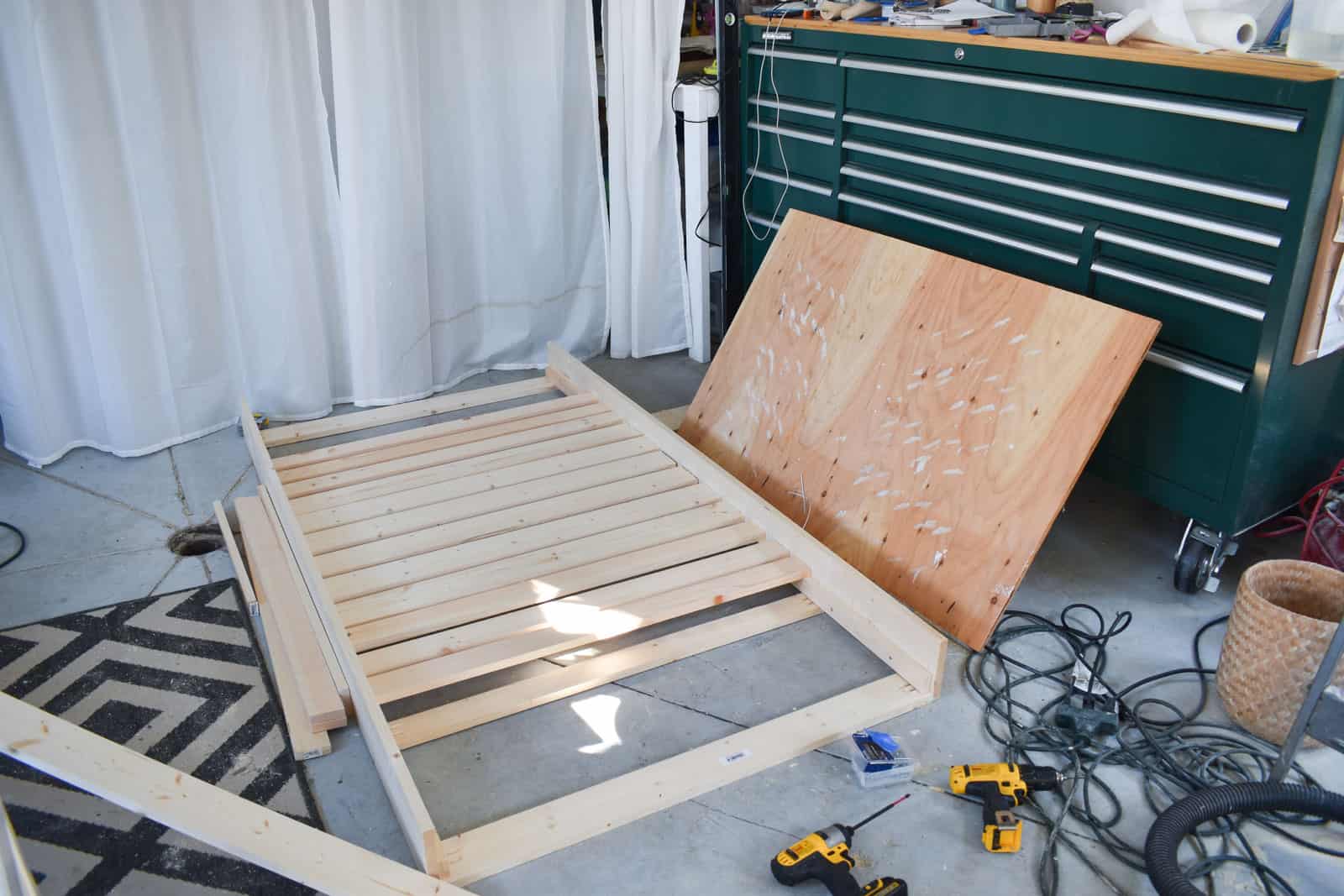 adding slats to the daybed