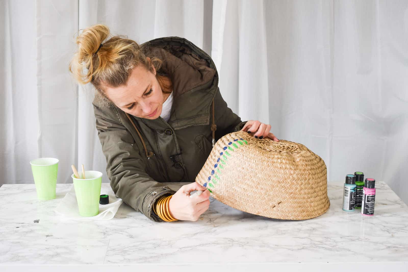 painting pattern onto the basket