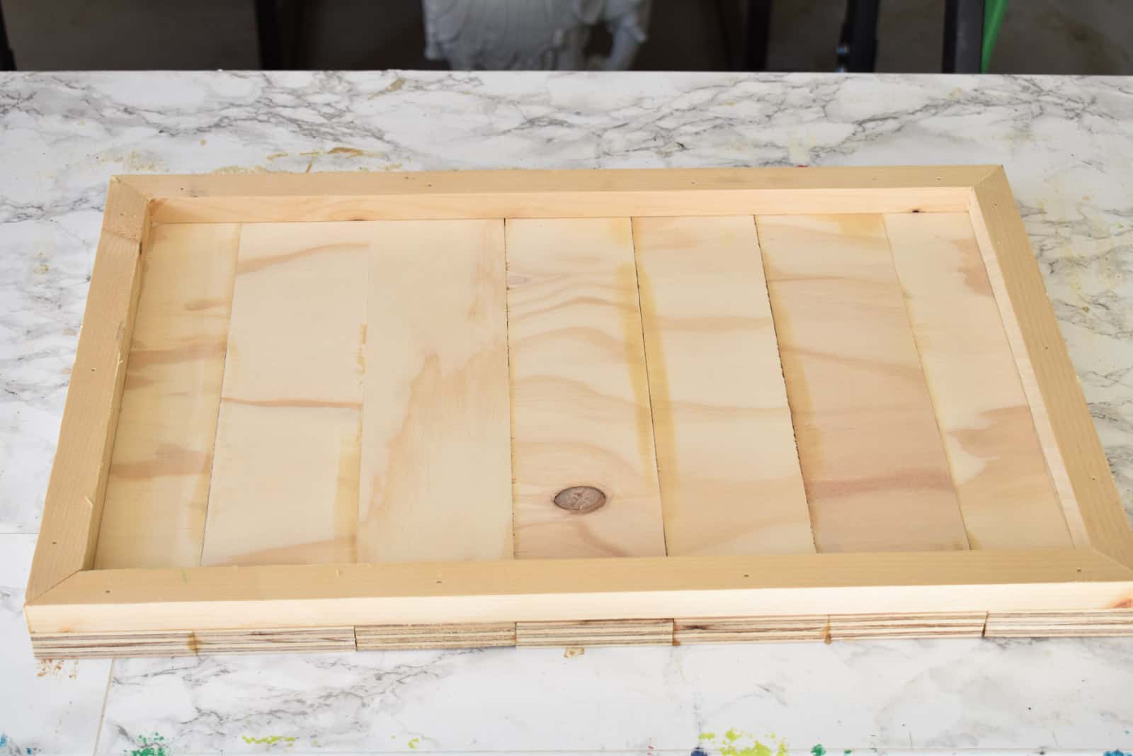 DIY Pallet Wood Serving Tray - DIY Huntress