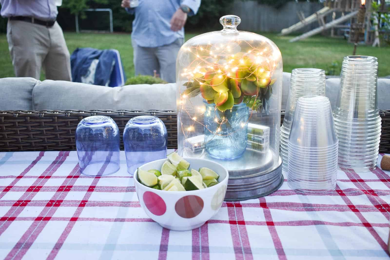 simple decorations for outdoor patio party