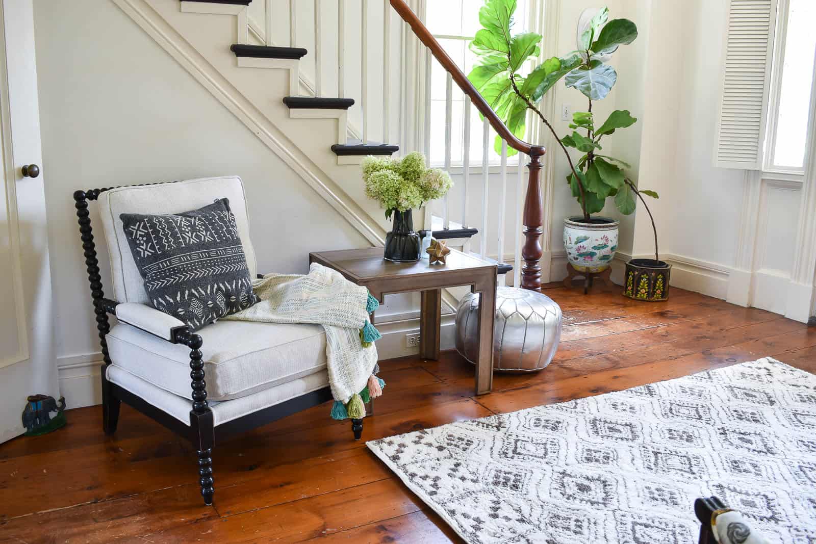 Foyer Decor From Bassett Furniture At Charlotte S House