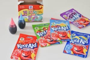 adding color to play dough with kool aid or food coloring