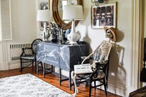 How to Decorate a Halloween Foyer