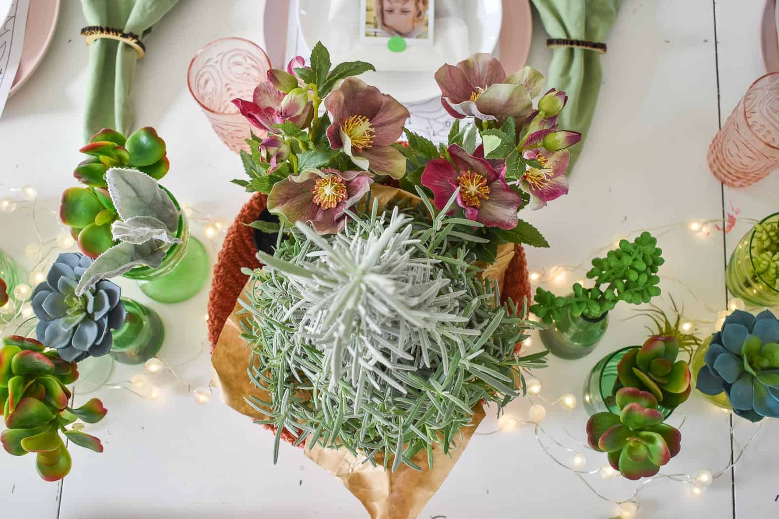 simple centerpiece for kids thanksgiving table