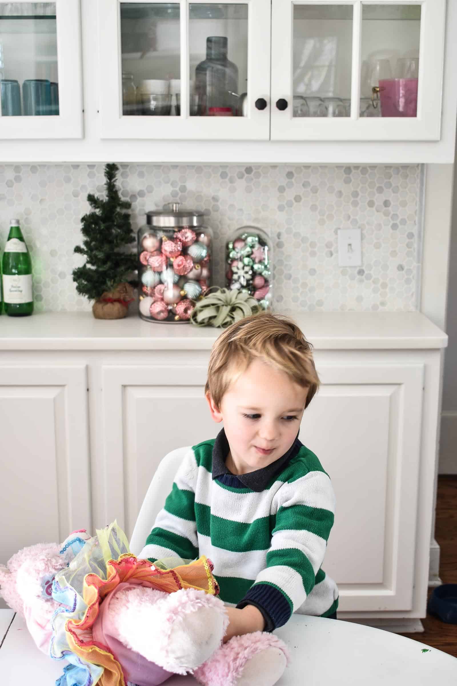 christmas decor in kitchen