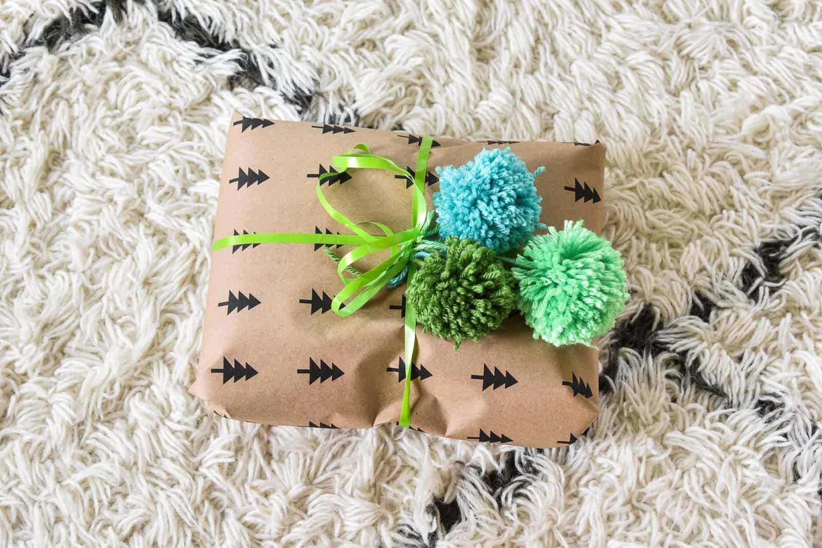 8 Last Minute Gift Wrapping Ideas Using Household Items - Sow ʼn Sow