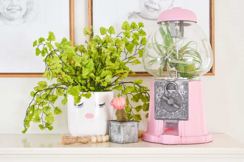 How to Spray Paint a Gumball Machine At Charlotte's House