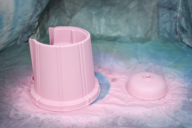 How to Spray Paint a Gumball Machine At Charlotte's House