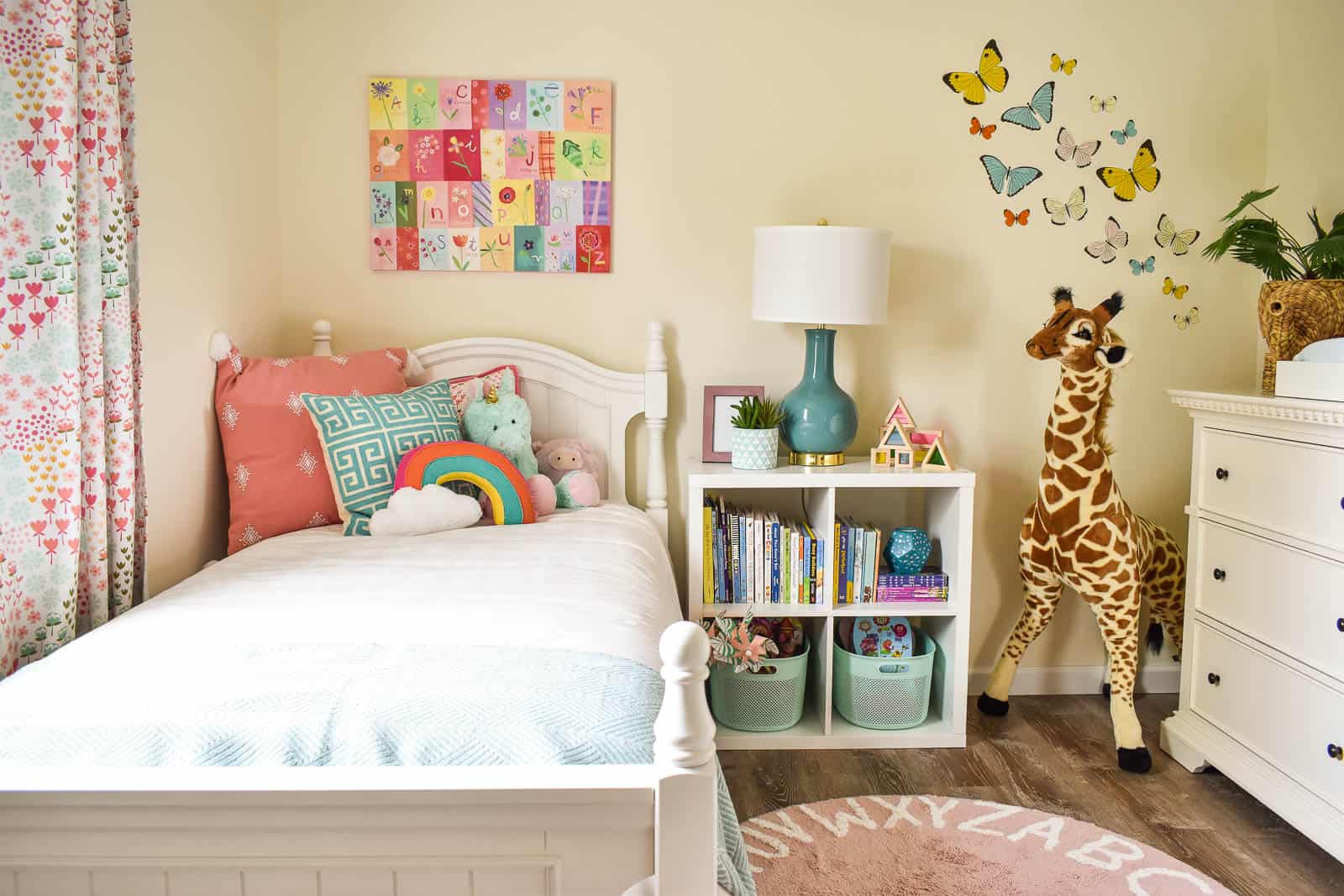 Little girls bedroom images