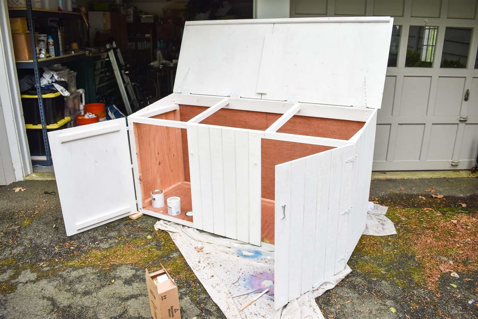 primed trash can shed