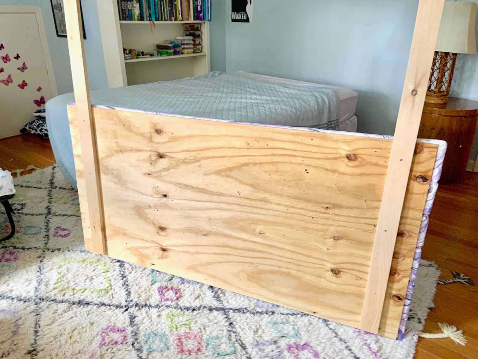 adding legs to DIY headboard