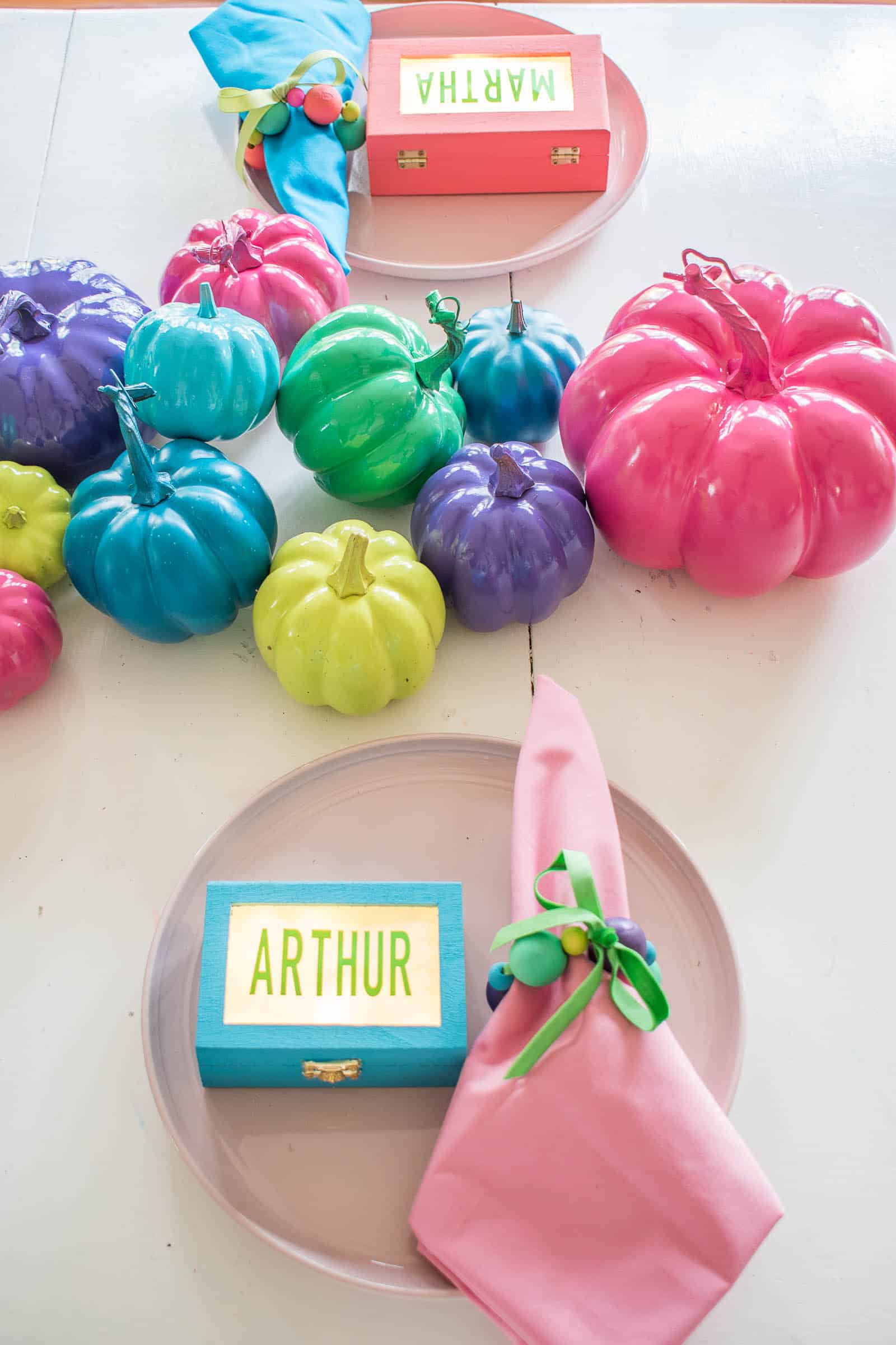 make your own colorful table decor