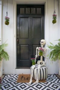 skeleton decorations for fall