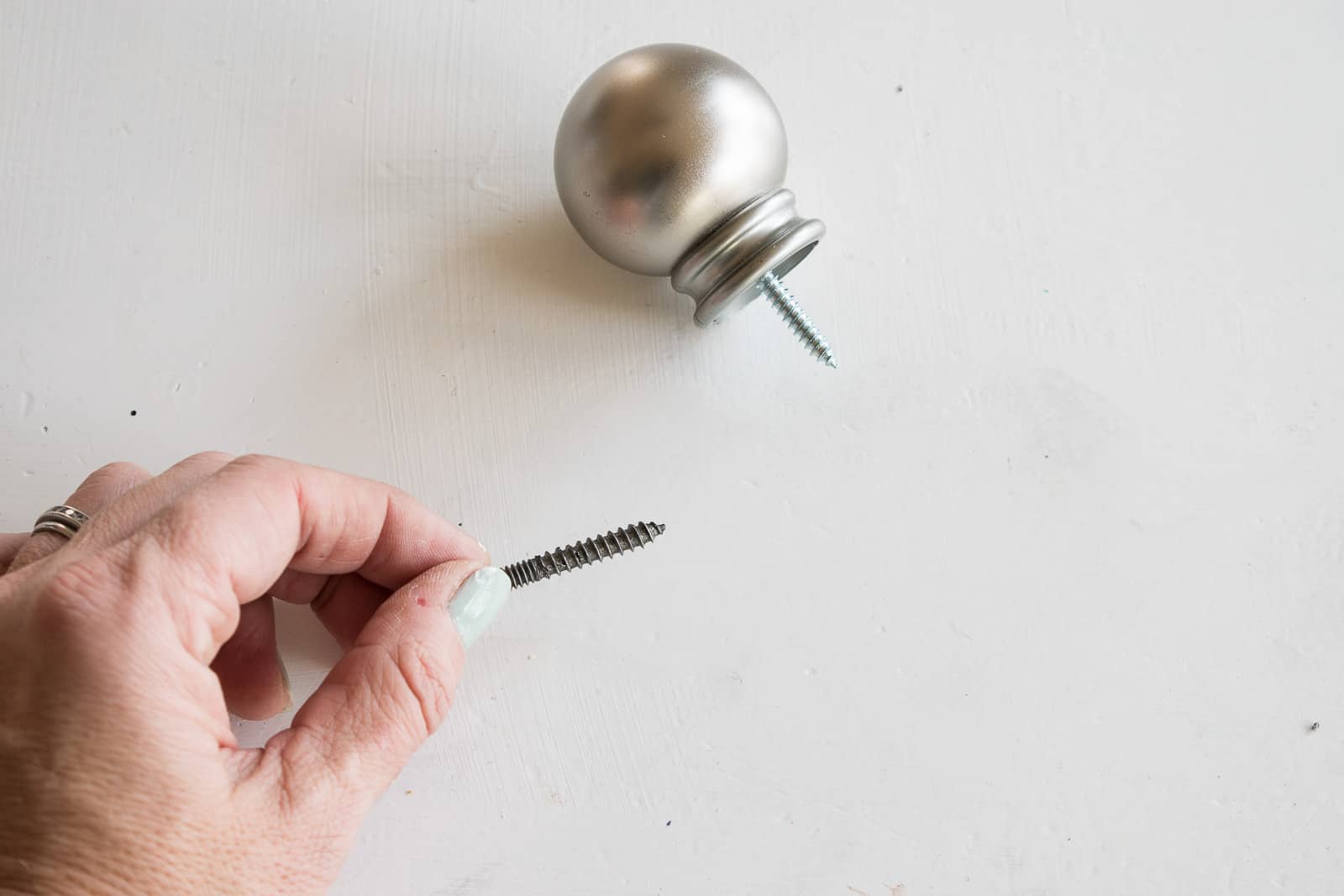 match the finial screws to hanger bolts