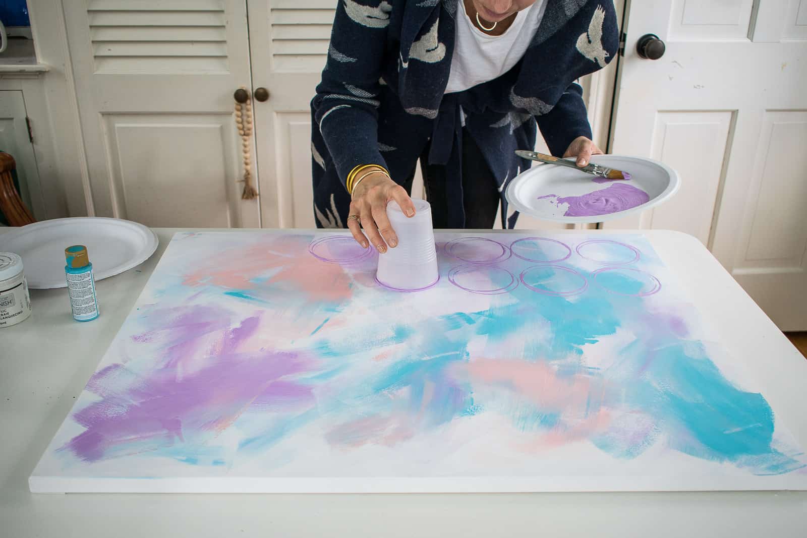 making pattern with the top of a cup