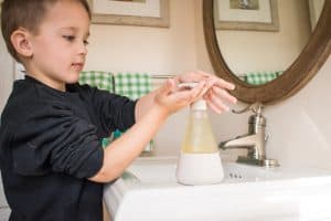 washing hands with cleancult