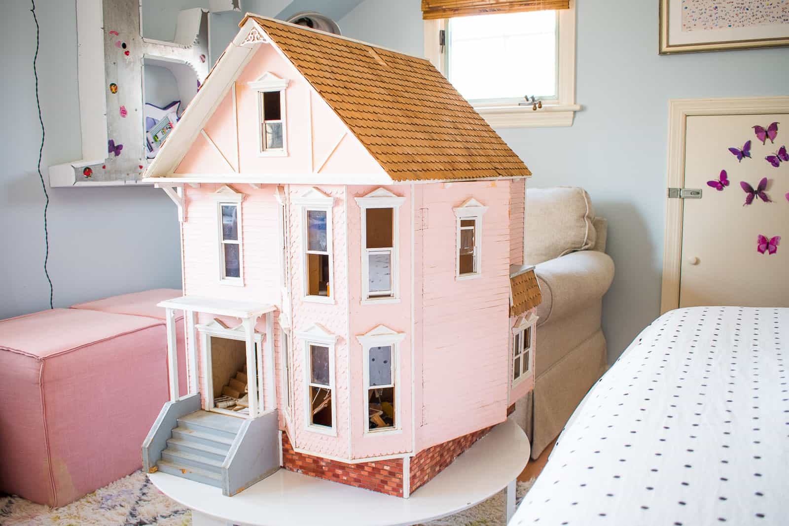 Make-Your-Own Color In Dollhouse, Dollhouse