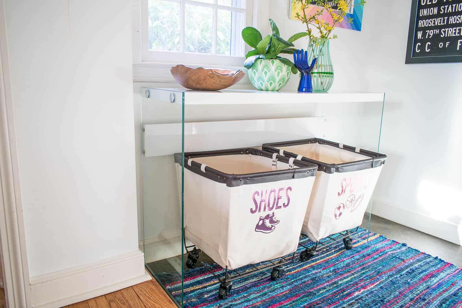 labels on canvas bins