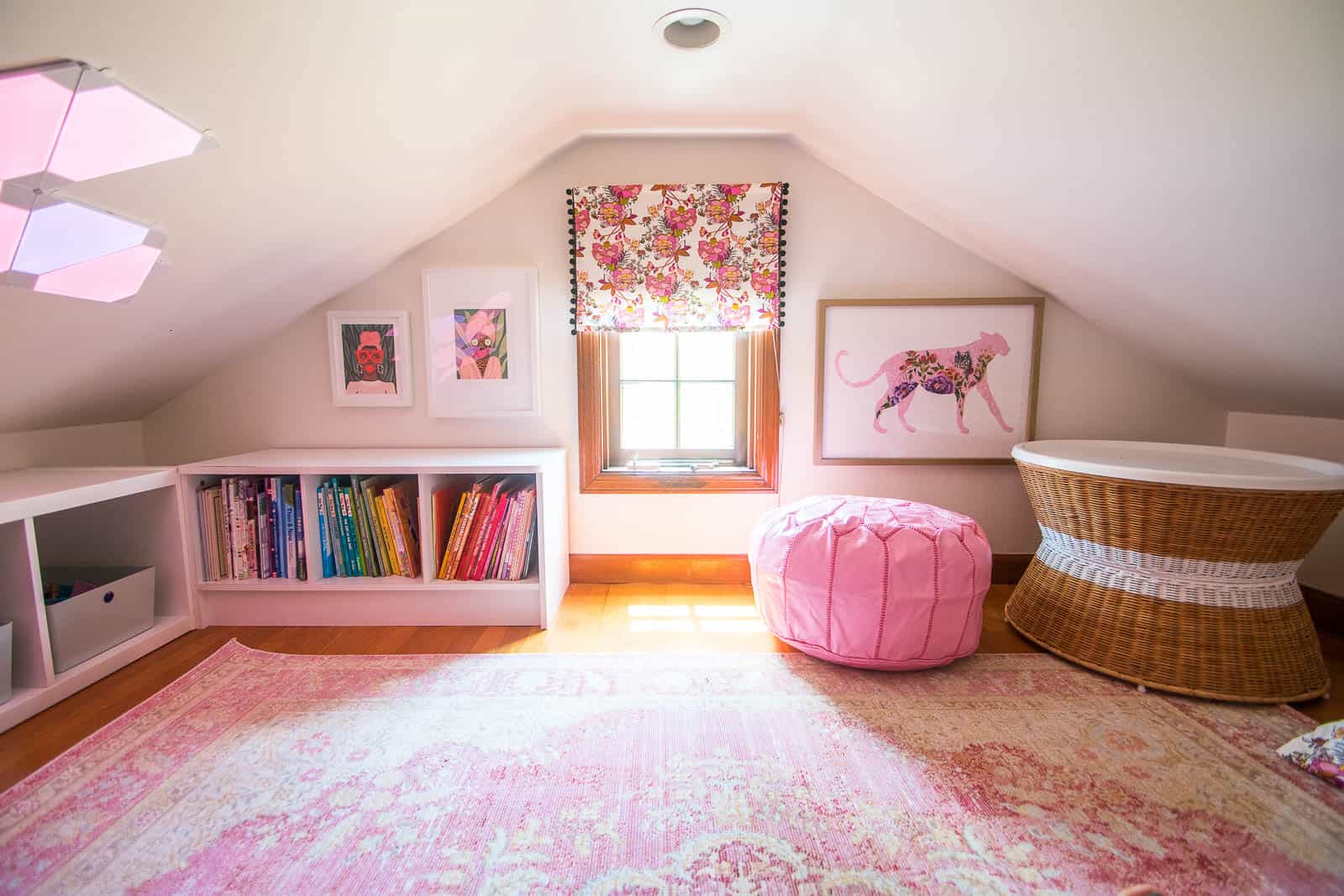 Kids Reading Nook In Living Room