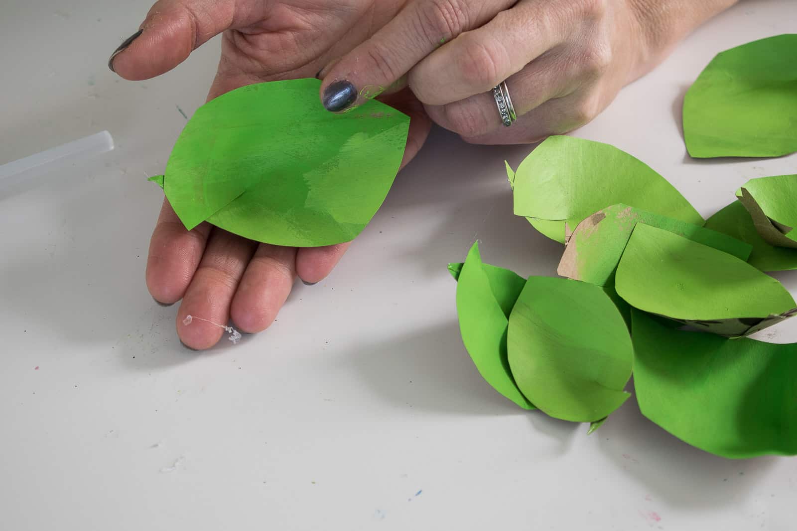 shape the paper petals