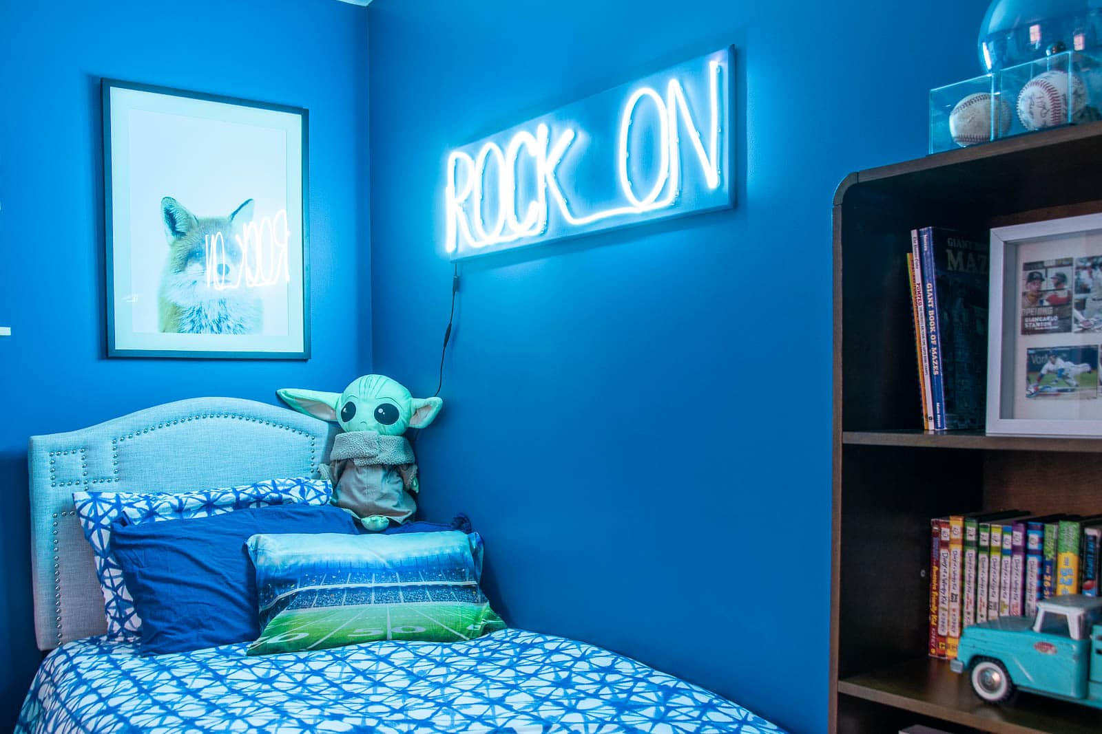 custom neon signs for bedroom