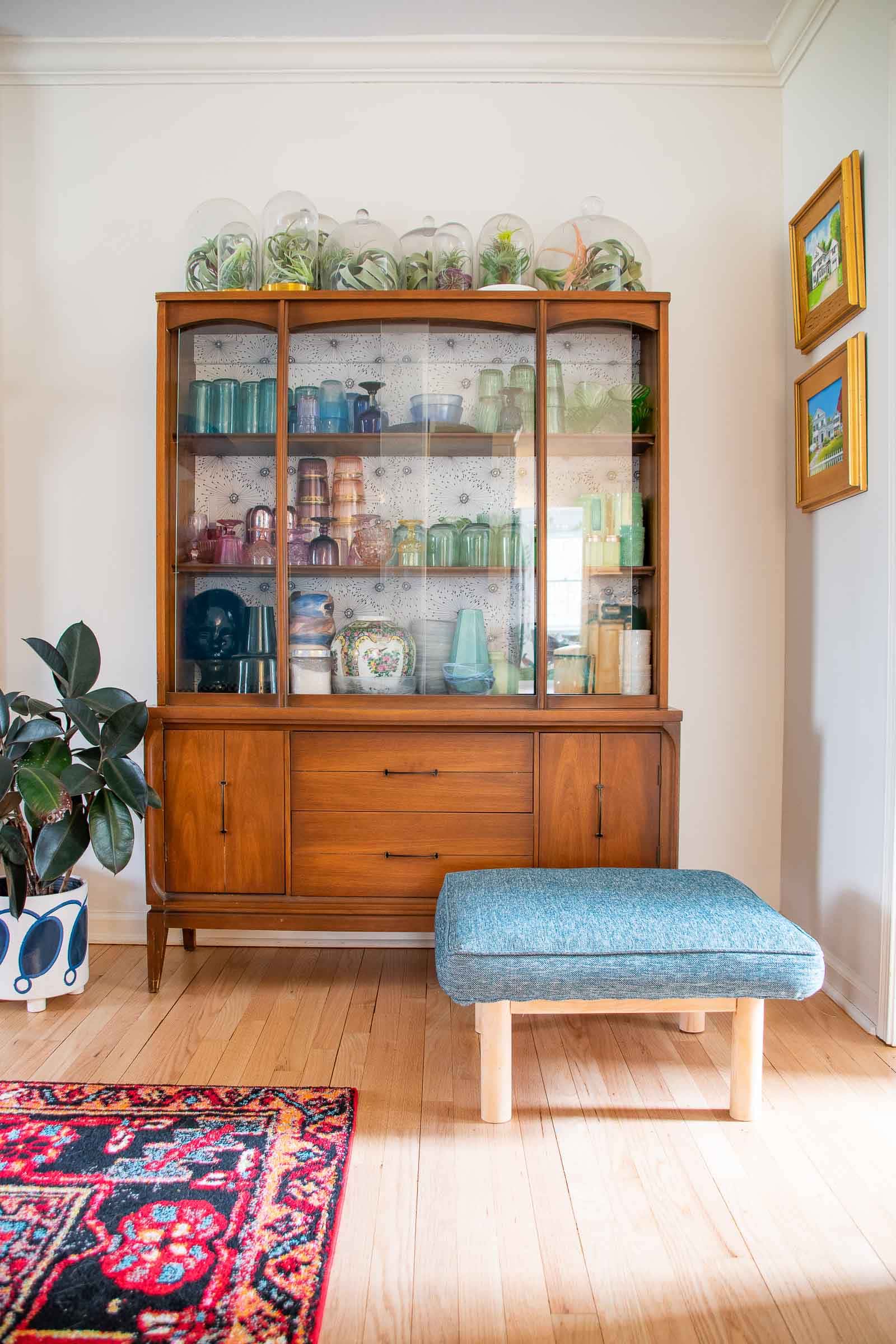 table turned upholstered ottoman